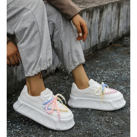 Sneakersy Damskie MoonBeads Stylowe Buty na Platformie z Koralikami Białe